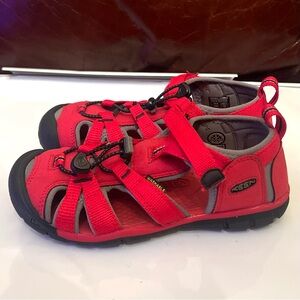 KEEN Kids Red Gray Seacamp II CNX Sandals Shoes Size 2